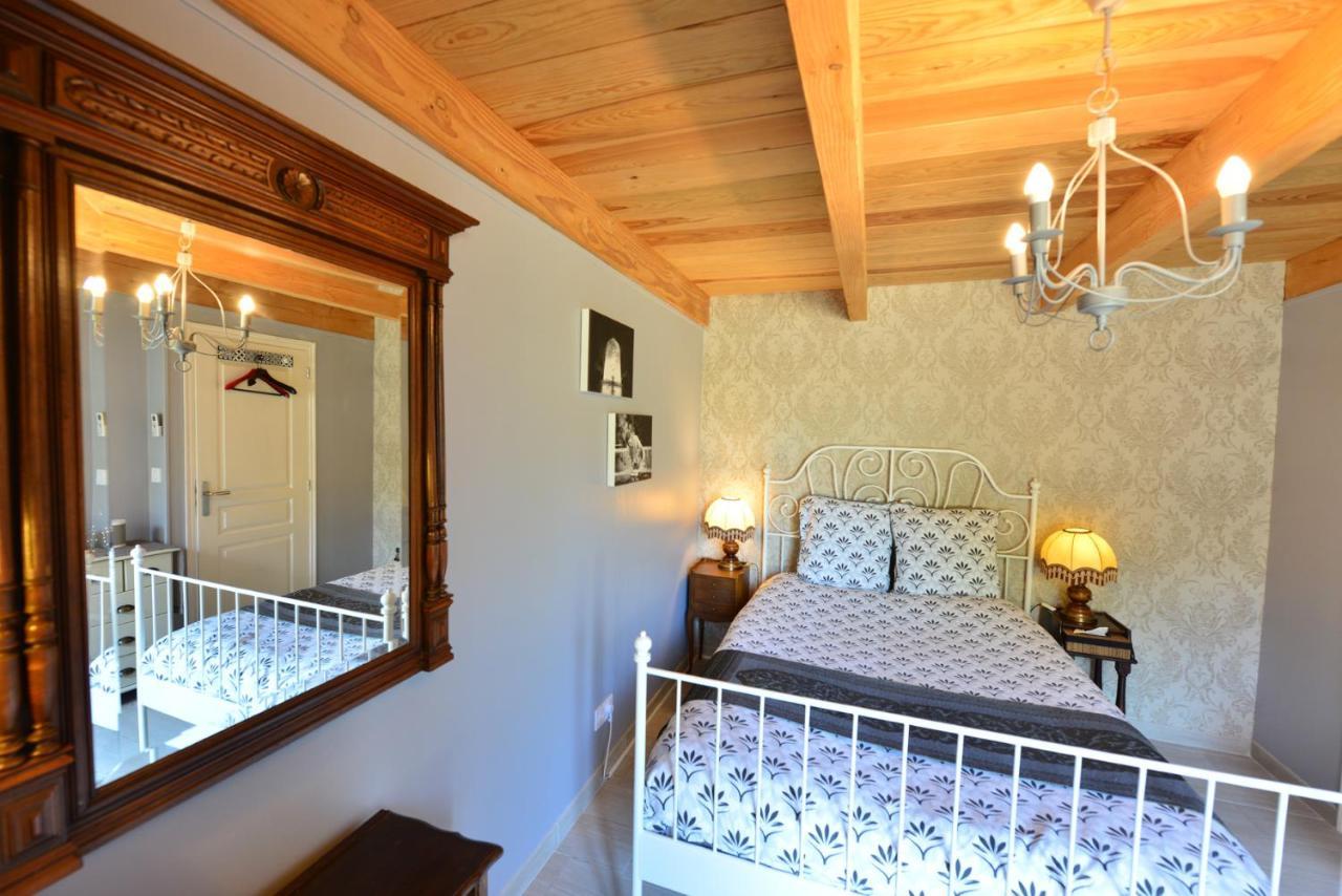 Chez Pique-Fesse Chambre D'Hote Saint-Martin-L'ars Exterior foto